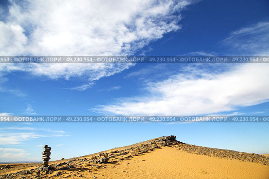  old fossil in  the desert of morocco sahara and rock  stone    sky. Стоковое фото, агентство Ingram Publishing / Фотобанк Лори