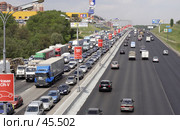 Пробка на МКАД (2007 год). Редакционное фото, фотограф Андрей Ерофеев / Фотобанк Лори