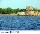 Камень у реки. Стоковое фото, фотограф A.Козырева / Фотобанк Лори