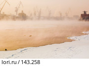 Санкт-Петербург. Нева. Морозное утро (2006 год). Стоковое фото, фотограф Александр Алексеев / Фотобанк Лори