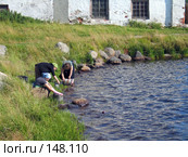 Паломницы трудятся (2007 год). Редакционное фото, фотограф Ярослава Синицына / Фотобанк Лори