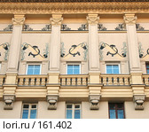 Окна сталинского дома (2007 год). Редакционное фото, фотограф Анна Драгунская / Фотобанк Лори