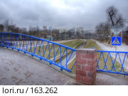 Могилев, речка Дубровенка. Горбатый пешеходный мост. Фрагмент. Стоковое фото, фотограф Виктор Пелих / Фотобанк Лори