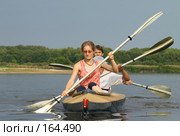 Люди на каяке. Стоковое фото, фотограф Максим Горпенюк / Фотобанк Лори