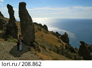 Вид на Карадаг, море и причудливые скалы выветривания (2006 год). Стоковое фото, фотограф Олег Титов / Фотобанк Лори
