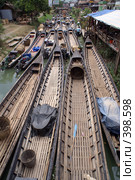 Лодки в канале (2008 год). Стоковое фото, фотограф Валерий Шанин / Фотобанк Лори