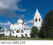 Суздаль. Покровский собор (1510-1514) и Церковь под колокола в честь Обретения честных древ креста. (2008 год). Стоковое фото, фотограф Яков Филимонов / Фотобанк Лори