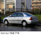 Машина стоит на дороге (2008 год). Редакционное фото, фотограф lana1501 / Фотобанк Лори
