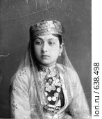 Восточная женщина начала 20 века в национальном костюме. Стоковое фото, фотограф Тарановский Д. / Фотобанк Лори