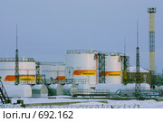 Нефтехранилище, "Роснефть" (2009 год). Редакционное фото, фотограф Михаил Митин / Фотобанк Лори