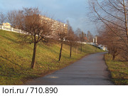 Ярославль. Которосльная набережная. Гостиница Юбилейная (2006 год). Редакционное фото, фотограф Алексей Лобанов / Фотобанк Лори