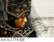 Венеция. Карнавал. Маска в черном с золотом (2009 год). Стоковое фото, фотограф Demyanyuk Kateryna / Фотобанк Лори