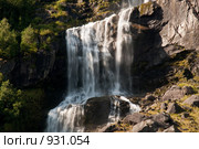 Водопад Melkevoll. Стоковое фото, фотограф Роман Мухин / Фотобанк Лори