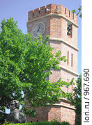 Башня исторического музея в городе Оренбурге, бывшая гауптвахта (2009 год). Редакционное фото, фотограф Александр Катайцев / Фотобанк Лори