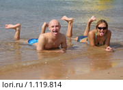 Молодые люди выказывают расположение к фотографу (2009 год). Редакционное фото, фотограф Сергей Орлов / Фотобанк Лори