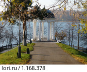 Кострома. Беседка А. Н. Островского на набережной Волги. (2009 год). Стоковое фото, фотограф Виктор Сухарев / Фотобанк Лори