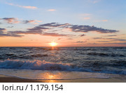 Закат на море. Стоковое фото, фотограф Юрий Брыкайло / Фотобанк Лори