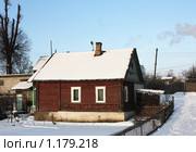 Деревенский домик зимой. Стоковое фото, фотограф Полина Столбушинская / Фотобанк Лори