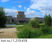 Москва. Вид из  Лефортовского парка на институт имени Баумана (2008 год). Стоковое фото, фотограф lana1501 / Фотобанк Лори