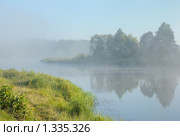 Река в тумане. Стоковое фото, фотограф Владимир Блинов / Фотобанк Лори