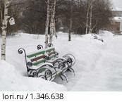Зима. Скамейка в городском парке. Стоковое фото, фотограф Andrey M / Фотобанк Лори