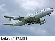 Ил-86 авиакомпании "Атлан-Союз" на взлете (2009 год). Редакционное фото, фотограф Екатерина Тарасенкова / Фотобанк Лори