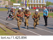 Репетиция парада Победы. Выступление курсантов МЧС (2008 год). Редакционное фото, фотограф Алексей Баринов / Фотобанк Лори