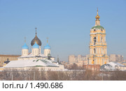 Колокольня и храм иконы Божьей Матери "Знамение" Новоспасского монастыря.Москва (2010 год). Стоковое фото, фотограф Пиневич Геннадий Александрович / Фотобанк Лори