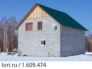 Заводоуковск. Коттедж из газозолоблоков (2010 год). Редакционное фото, фотограф Александр Тараканов / Фотобанк Лори