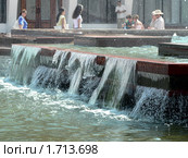 Каскадный фонтан в Караганде. Фрагмент (2008 год). Редакционное фото, фотограф Вера Тропынина / Фотобанк Лори