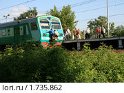 Опасные игры на железной дороге (2008 год). Редакционное фото, фотограф Александр Мишкин / Фотобанк Лори