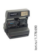 Фотоаппарат Полароид (Polaroid) популярный в 90е годы (2010 год). Редакционное фото, фотограф Andrey Eremin / Фотобанк Лори