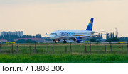 Пассажирский самолет Airbus A320 авиакомпании "AвиаNova" (2010 год). Редакционное фото, фотограф Алексей Букреев / Фотобанк Лори