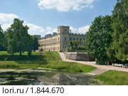 Гатчинский дворец. Карпин пруд. Гатчина (2010 год). Редакционное фото, фотограф Александр Щепин / Фотобанк Лори