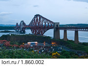 Форт-бридж при вечернем освещении (2010 год). Стоковое фото, фотограф Борис Иванов / Фотобанк Лори