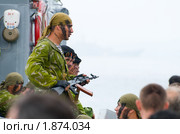 Боец морской пехоты, морской десантник. Морпех в камуфляже. (2010 год). Редакционное фото, фотограф Сергеев Игорь / Фотобанк Лори