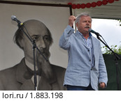 Сергей Никоненко читает стихи (2009 год). Редакционное фото, фотограф Голованов Сергей / Фотобанк Лори