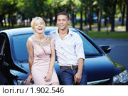 Счастливые обладатели автомобиля. Стоковое фото, фотограф Raev Denis / Фотобанк Лори