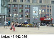 Нижний Новгород. Площадь напротив Московского вокзала (2010 год). Редакционное фото, фотограф Корчагина Полина / Фотобанк Лори