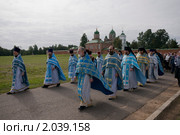 Крестный ход в женском Спасо-Бородинском монастыре на день Сретения иконы Владимирской богоматери (2010 год). Редакционное фото, фотограф Ирина Фирсова / Фотобанк Лори