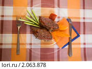 Запеченная фаршированная говядина с овощами. Стоковое фото, фотограф Яков Филимонов / Фотобанк Лори