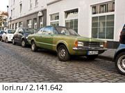 Ford Taunus 1300 70-х годов на улице Дюссельдорфа (2010 год). Редакционное фото, фотограф Сергей Якуничев / Фотобанк Лори