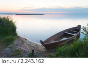 Закат на берегу озера. Стоковое фото, фотограф Юрий Брыкайло / Фотобанк Лори