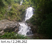 Водопад национального парка Phanom Bencha (2010 год). Стоковое фото, фотограф Андрей Голубев / Фотобанк Лори