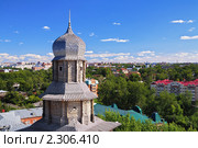 Спасская башня Томского деревянного кремля (реконструкция) и вид на Томск (2008 год). Стоковое фото, фотограф Михаил Марковский / Фотобанк Лори