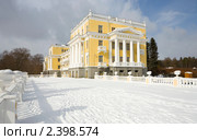 Дворец в усадьбе Архангельское зимой (2011 год). Редакционное фото, фотограф Владимир Чинин / Фотобанк Лори