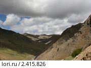 Горный пейзаж в Центральном Тибете (2006 год). Стоковое фото, фотограф Владислав Малышев / Фотобанк Лори