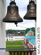 Колокола Тихвинского Богородич­ного Успенского мужского монастыря (2010 год). Стоковое фото, фотограф Кекяляйнен Андрей / Фотобанк Лори