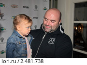 Григорий Погосян с дочкой (2011 год). Стоковое фото, фотограф Архипова Екатерина / Фотобанк Лори