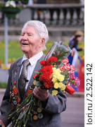 Ветеран Великой Отечественной войны. День Победы (2011 год). Редакционное фото, фотограф Илюхина Наталья / Фотобанк Лори